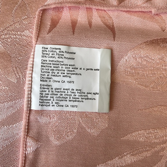 Vintage Light Pink Damask Floral Table Runner - Picture 3 of 8